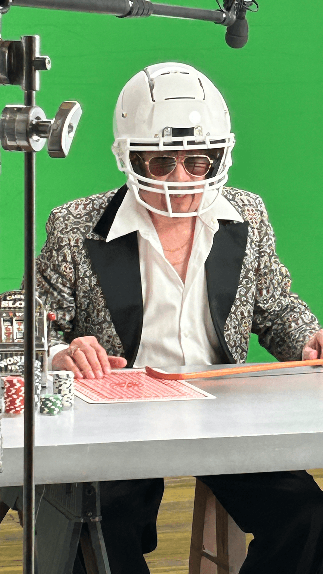 Filming Don behind the scenes